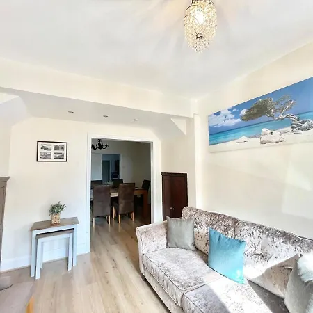 Enjoy A Unique Home Near Canterbury City Centre Sleeps Up To 5 Exterior photo