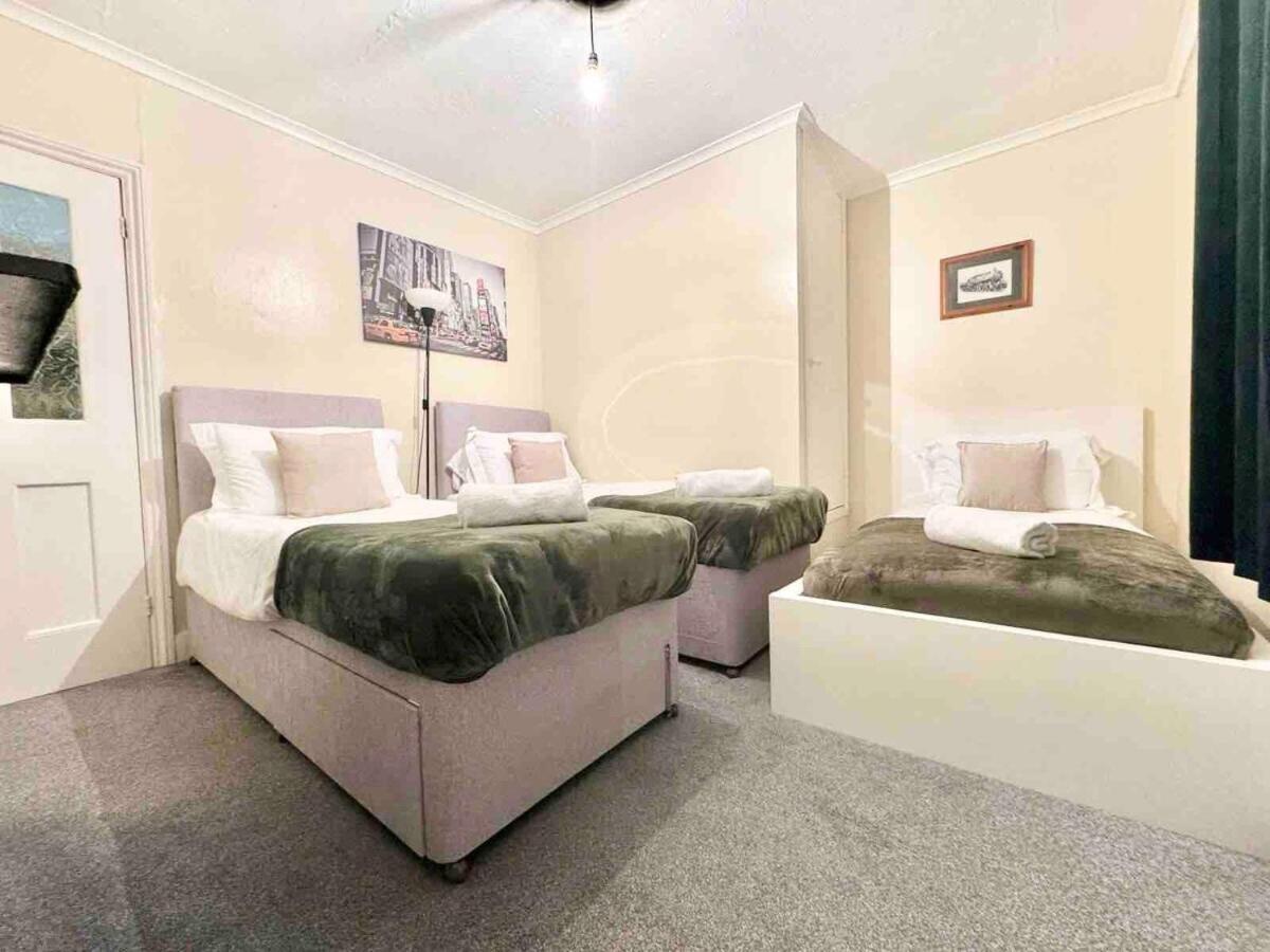 Holiday home Home Near Canterbury City Centre Greta For Families, Contractors Or Holidays! Sleeps 5 Canterbury