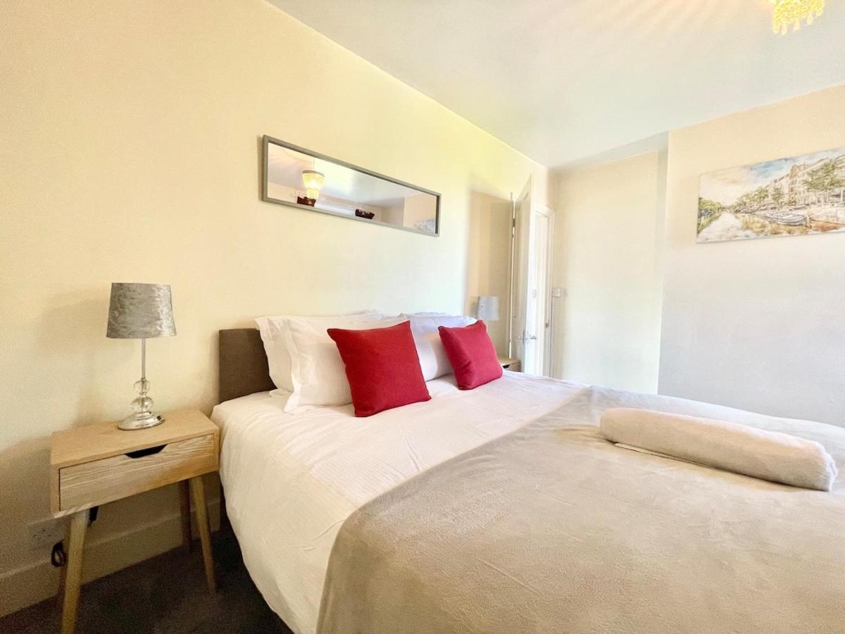 Home Near Canterbury City Centre Greta For Families, Contractors Or Holidays! Sleeps 5 Holiday home