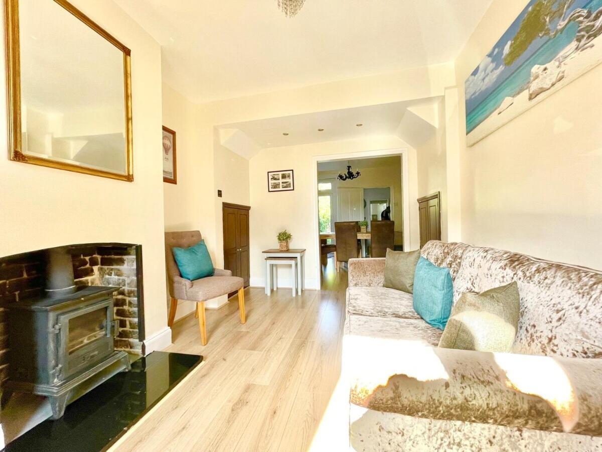 Сasa de vacaciones Home Near Canterbury City Centre Greta For Families, Contractors Or Holidays! Sleeps 5 *